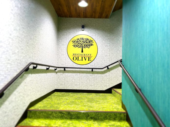 え？完全予約制のところに行くの？