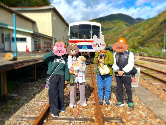 かのん「お店らしきものはないなあ」
ココ「だからアトラクションだって」