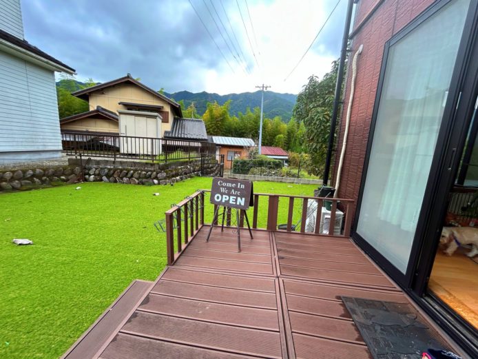 美しいお庭ときれいなウッドデッキ！